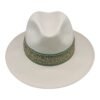 1102815n568Z white 6