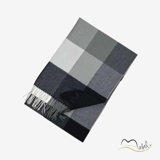 Alternative view of Kockasti Šal